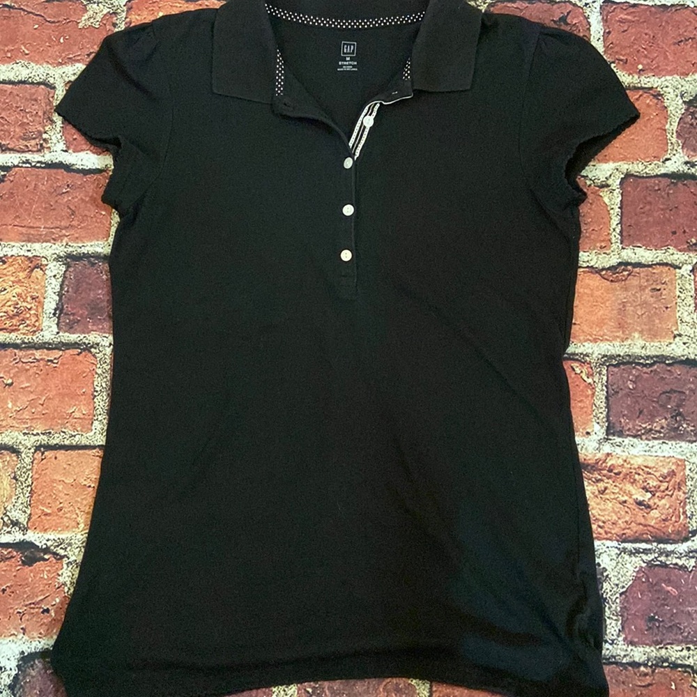 Gap women’s polo shirt. Size medium